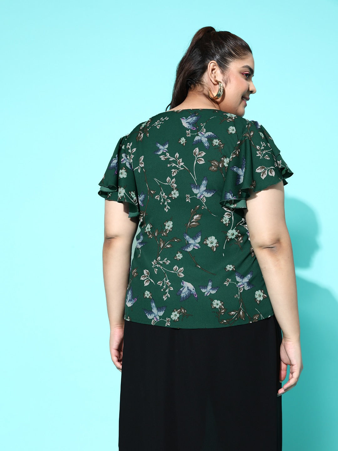 Berrylush Women Plus Size Green & White Floral Printed V-Neck Flutter Sleeve Crepe Ruffled Regular Top